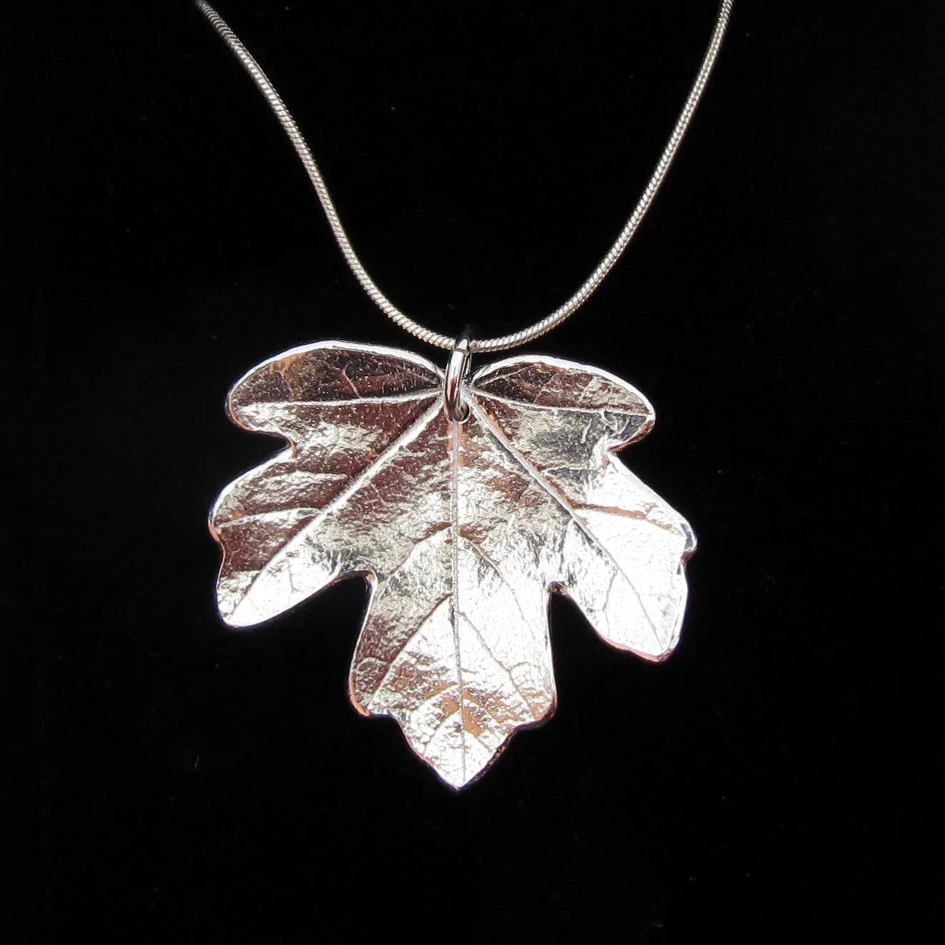 Sark Silver Maple Leaf Pendant (S, M & L)